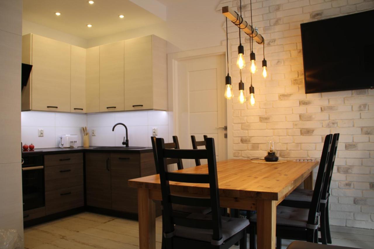 Апартаменты Apartament "Pod Dwiema Sowami" Свиноуйсьце Экстерьер фото