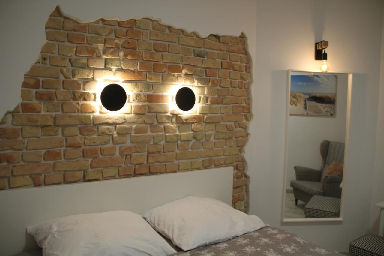 Апартаменты Apartament "Pod Dwiema Sowami" Свиноуйсьце Экстерьер фото